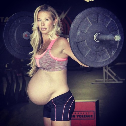 Porn Pics Pregnant Weight Lifting
