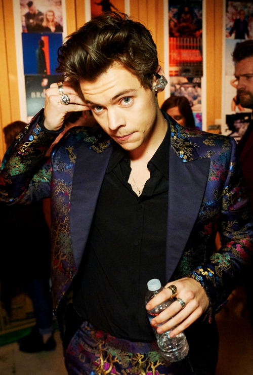 mr-styles:Harry Styles at “The Late Late Show with James Corden”
