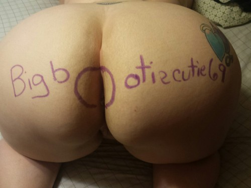 bigbootiecutie69:  Thank you all again for following and the many thoughtful fan mails and asks. More 1000 followers pic sets to cum!!  Mrs. and Mr. S
