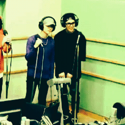 taida-nirama:  CAP teaches LJoe how to…”Dance” And Changjo interrupts their