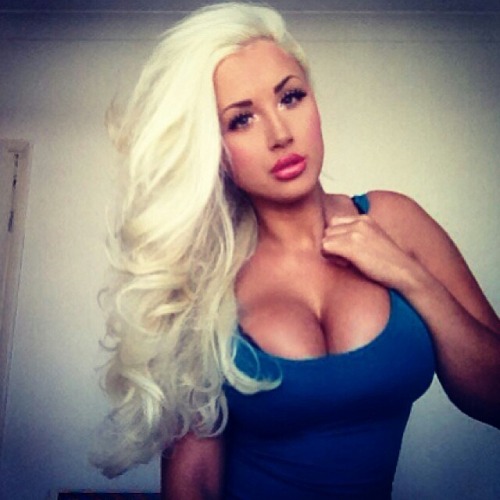 amateur-implant-pics:  @hollydeacon