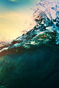 plasmatics-life:  Ocean wave | By Vitaliy Sokol