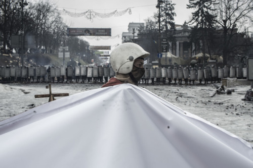 Arresting Photos of Kiev Protests Give a Human Face to the Ukraine Struggle by  Barbaros K