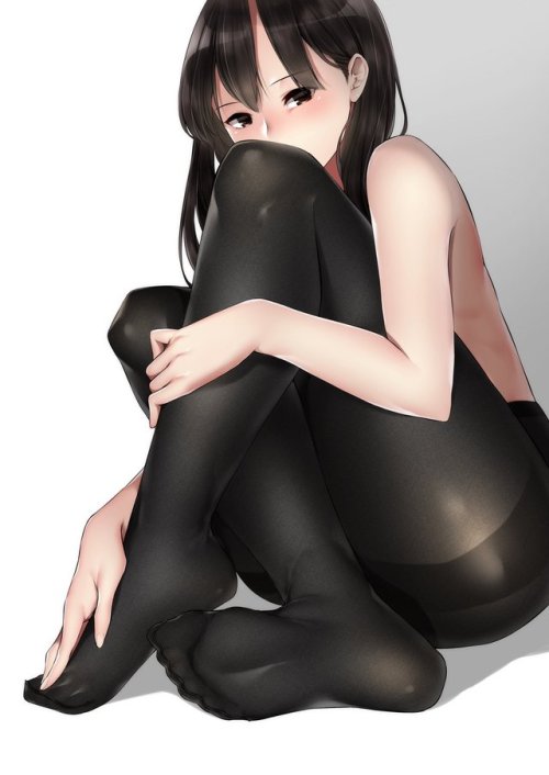 A lovely young lass wearing black tights drawn by Tamako (Ei Niku).