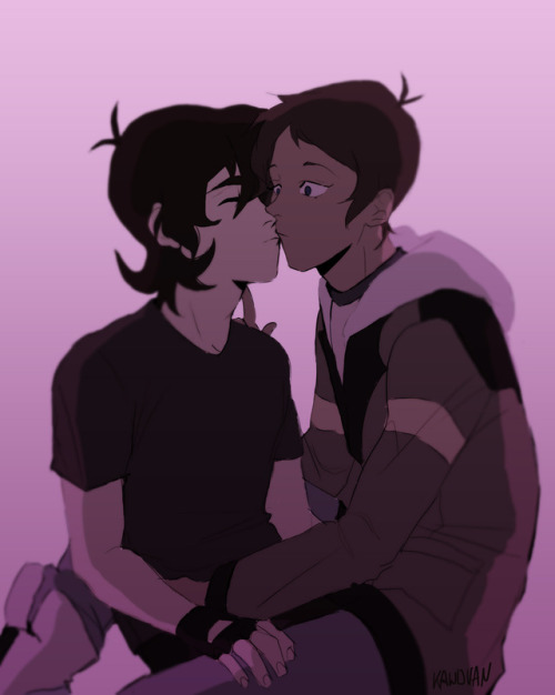 kawovan:Lance wants a kiss from Keith and gets one. End