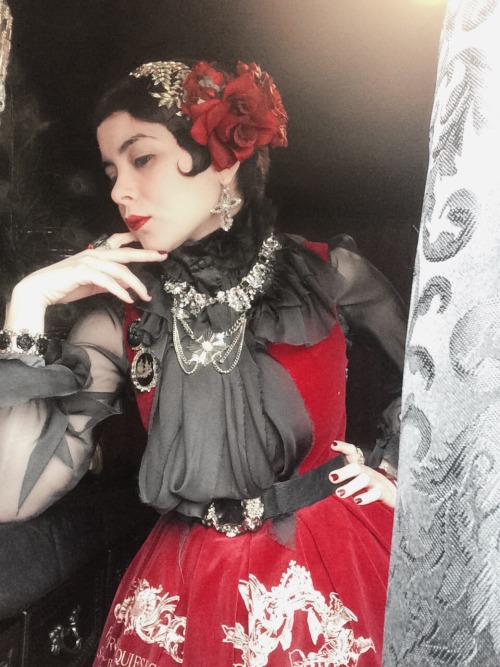 mariedauphine:  First coord. of 2016! Went out for tea last weekend. It was such a charming tea hous