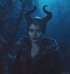gaelleva:  Maleficent teaser trailer: Starring Angelina Jolie. 
