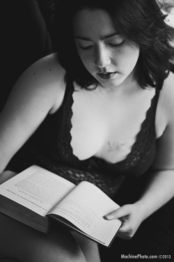 bibliotecaerotica:  Que Libro Más bonito….