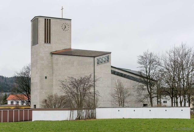 Church “Zu den Acht Seligkeiten” (1963-66) in Füssen, Germany, by Oskar Wittek. To be demolished.