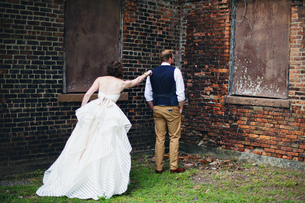 hallelujahweddings:  {Betsy and Travis || Ruffled}  &lt;3