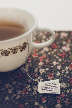 r2&ndash;d2:  listen to your tea by (RazorBrown) | follow on Tumblr 