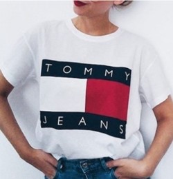 Sunshininging: Fashion Essentials Tommy Jeans : Tee // Tee // Jacket Anti Social
