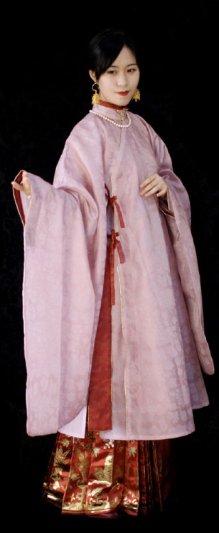 changan-moon:Traditional Chinese hanfu in Ming dynasty style by 李哥哥要当红军咕唧