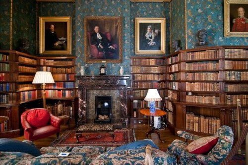 cair&ndash;paravel: The library at Dunster Castle, Somerset. It was designed by architect Anthon