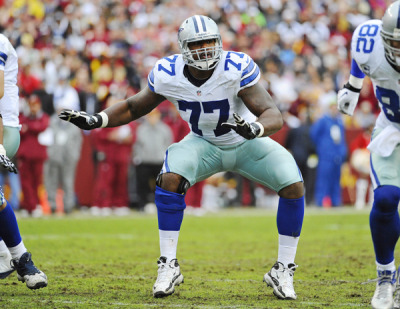 No matter how much salary-cap hell the Dallas Cowboys find themselves in year after year, they’ll always find a way to sign a contract extension that makes you do a double take. This time around, offensive tackle Tyron Smith backed up the armored...