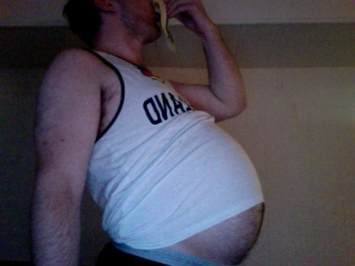 cattycub: ifcgrm:  getting bigger :)  I think it’d be a grand idea to follow his example&helli