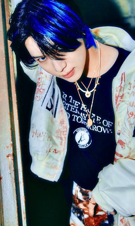 Taemin in SHINee’s Don’t Call Me teaser images 210214