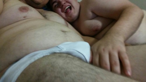 xfatbully: laloyrick: Una y ya me dijo!….. Mentiras jajjajajajjajajjaj fueron muchas Una No e