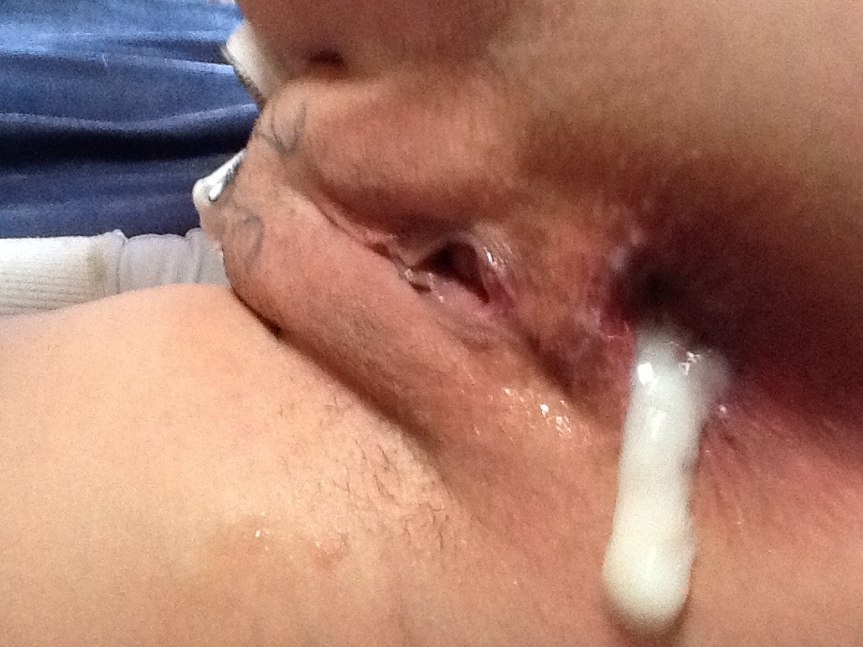 amiesplayground:  My afternoon anal creampie!! Reblog and like if you want more of