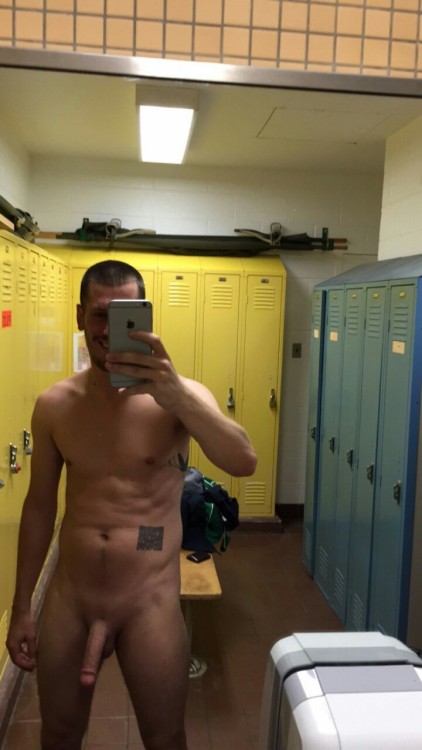 sextinguys:  Jeff Folkers loves stripping in the locker room, revealing his hard cock for all to enjoy! Keep up the great work bro.  