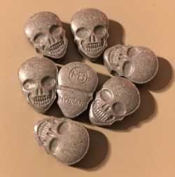 dutchdopa: New Press Skulls Contains: 300mg+