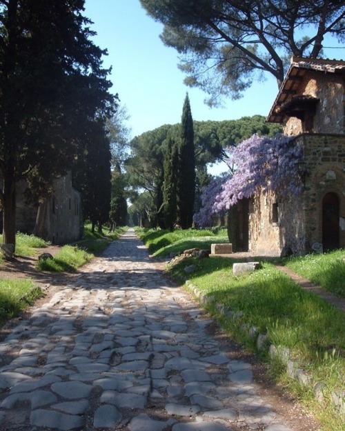 Remains of the Via Appia in Rome, near Quarto Miglio. It&rsquo;s one of the oldest Roman road. [