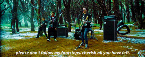 theamitysofar:  The Amity Affliction - Chasing Ghosts (x)