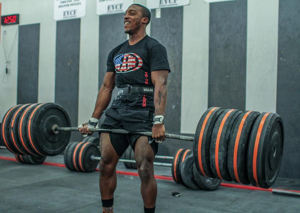 lucysweatslove:  squat-press-pull:  fuckyeahcrossfit:  565 lbs deadlift  What kind