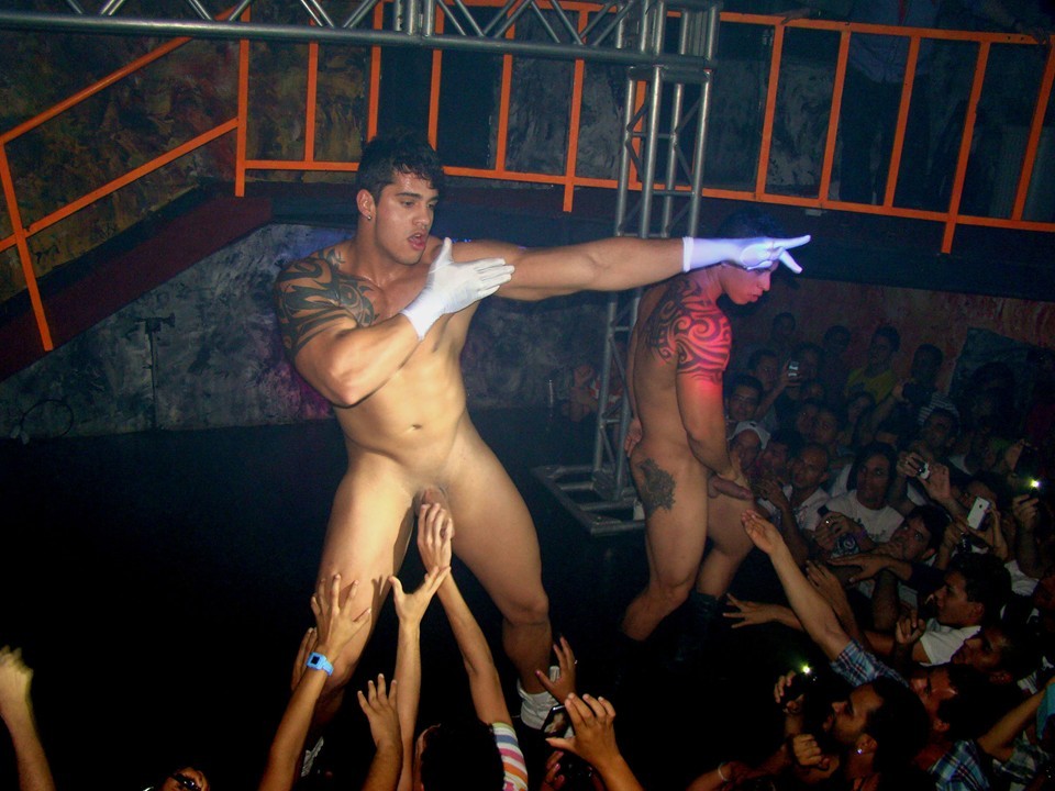 thefagmag:    It’s showtime!  