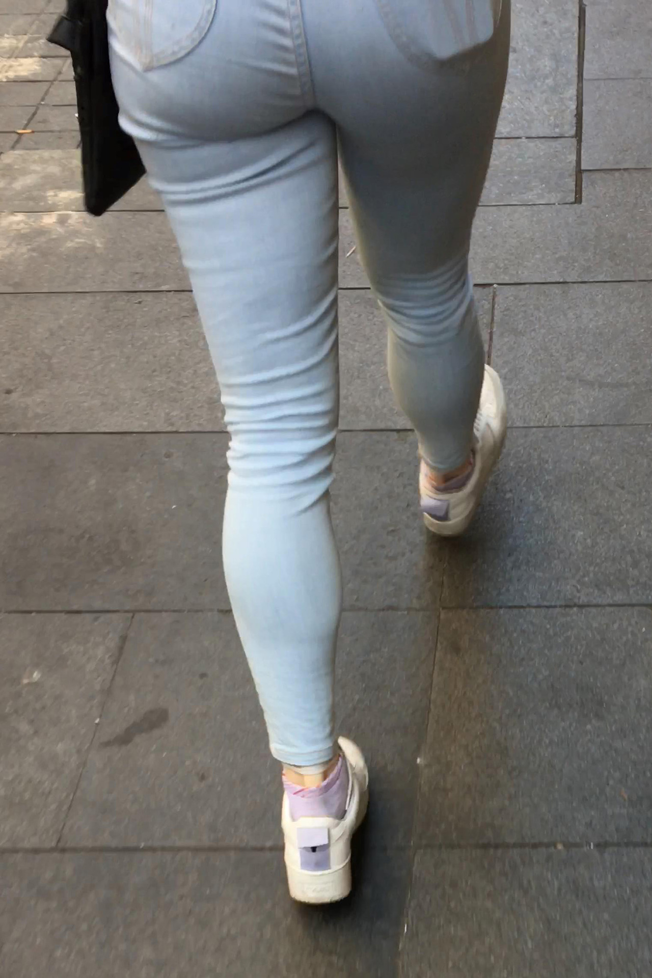 beautiful-pins:Solid calves under those jeans or tights
