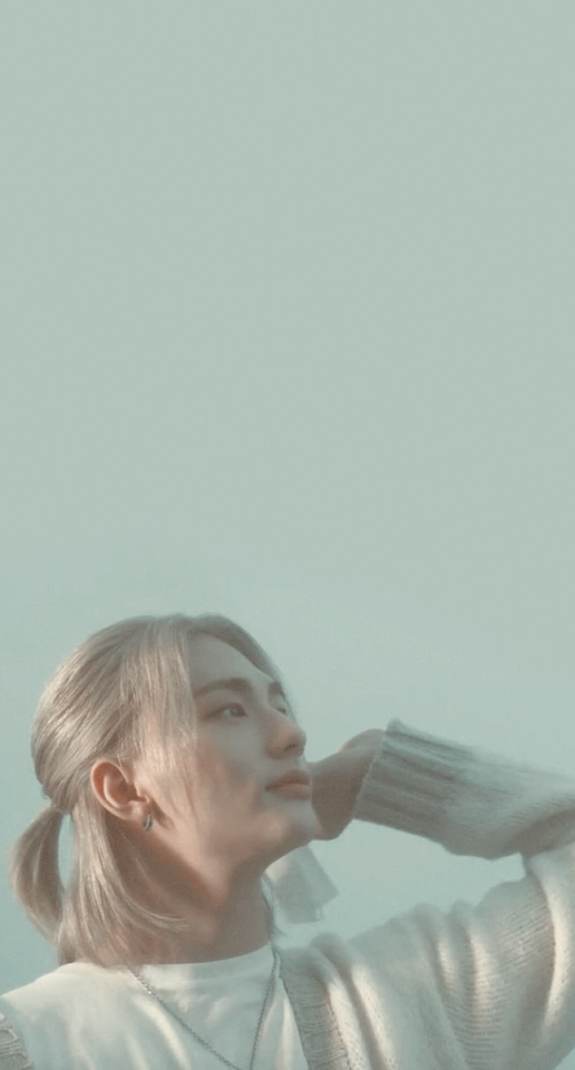 Hyunjin Lockscreens!! Please Like Or Reblog If You Save It!!