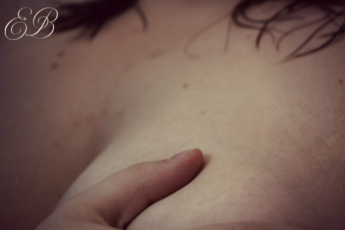 secretofasubmissive:  Second set was a little more playful, thank pheel77 for his input ;) Thoughts?
