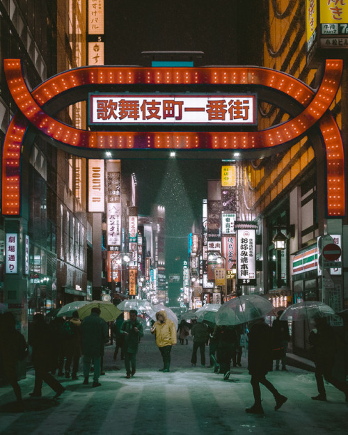 takahashiyoshikazu: Shinjuku Heavy Snow in Jan 2018 ❄️❄️❄️