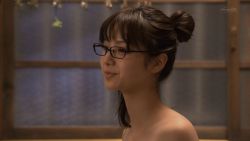 Glasses-Girl:  新川優愛