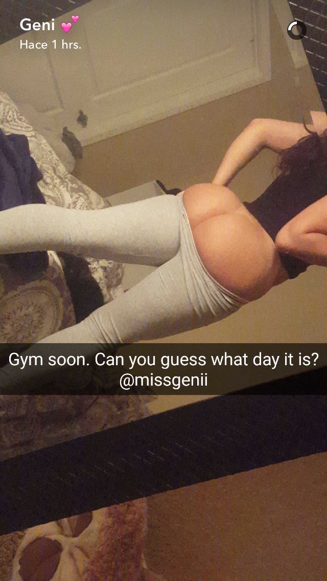 freemind-freebody:  👻Missgenii❤️ #snapchat #snapchatgirl #hotsnaps #hotgirl