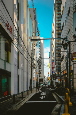 travelingcolors:Osaka | Japan (by Hans Johnson)