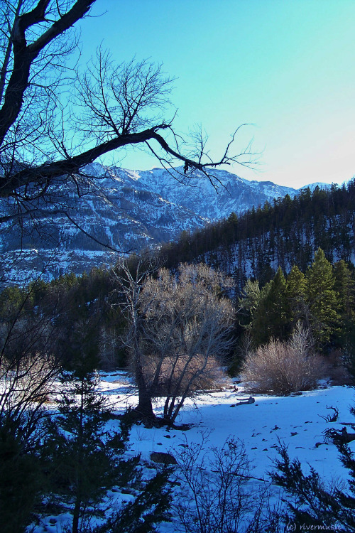 rivermusic:  Everything Becomes ClearEarly Winter - Absaroka Mountains, Wyomingphoto by rivermusic, November 2012 