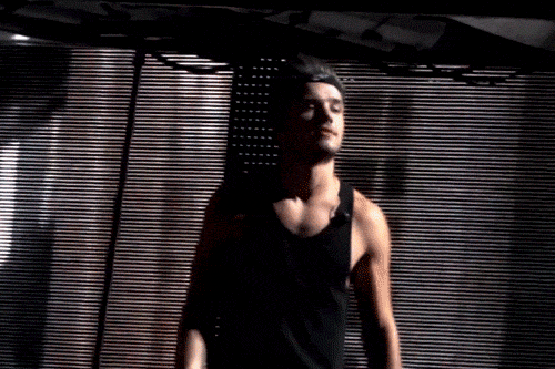 adonisliam: not my gifs but I had to put them together. byyyyeeeee