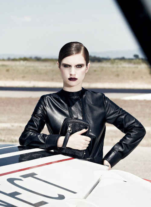 Tali Lennox - S Moda - Thierry Mugler leather dress 