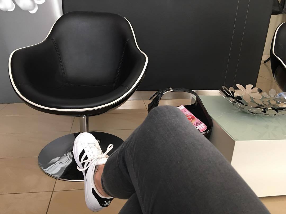 At the clinic&hellip; More beauty please😸 by alettaoceanxxxx_