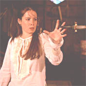 calmdownperverts:CHARMED Facts related to Holly MarieCombs (Piper Halliwell) -Holly is the only actr