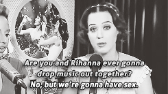 hotncolds:  ”@rihanna: “@DanielaEvans23: We would ALLL turn lesbian for @rihanna,