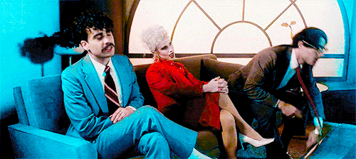 hayley-wiliams:Just let me cry a little bit longer 