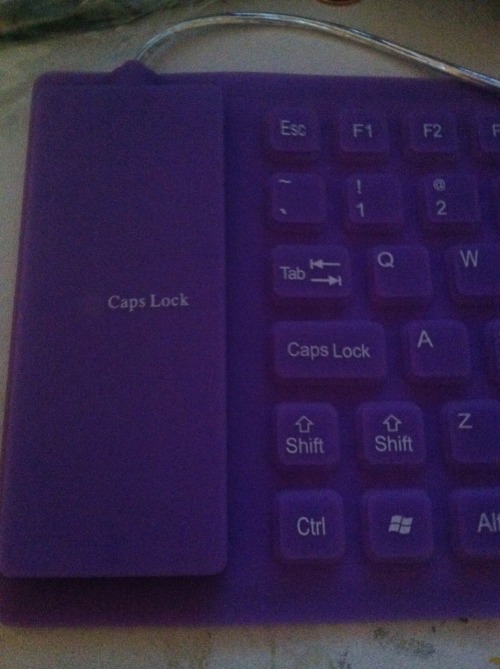 clubsdeuce:MY NEW KEYBOARD IS VERY SPECIAL