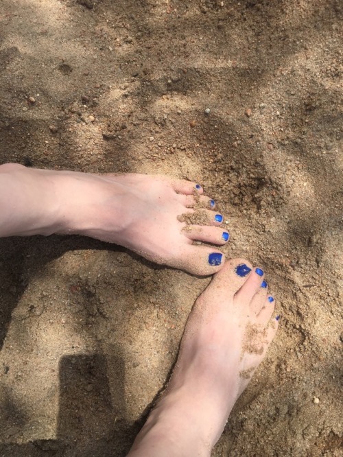 babyfeet5:  follow my twitter for more frequent content & more personal interaction http://twitter.com/babyfeet5 💋 don’t forget to spoil your goddess 👼🏻