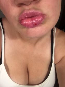 irishsweetie101:  I love my Lush Kiss Me scrub!!! My lips are so smooth and so yummy 