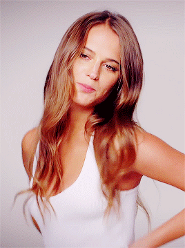 adoringaliciavikander:  Harper’s Bazaar UK (2016)