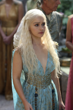 the-garden-of-delights:  Emilia Clarke as Daenerys Targaryen in Game of Thrones (TV Series, 2012).