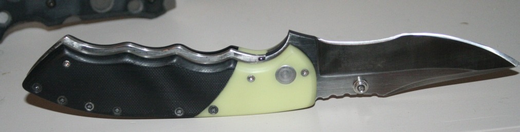 knifepics:  by Mark Terrell