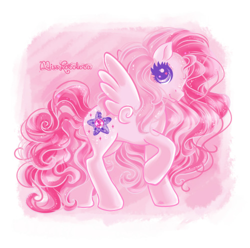 misslocoloca: I had the sudden urge to draw one of my mlp toy’s. This was fun &lt;3 H